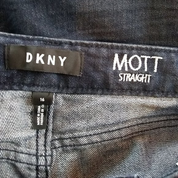 DKNY Mott Straight Jeans Blue/Black Boys 16 NEW - Picture 5 of 6